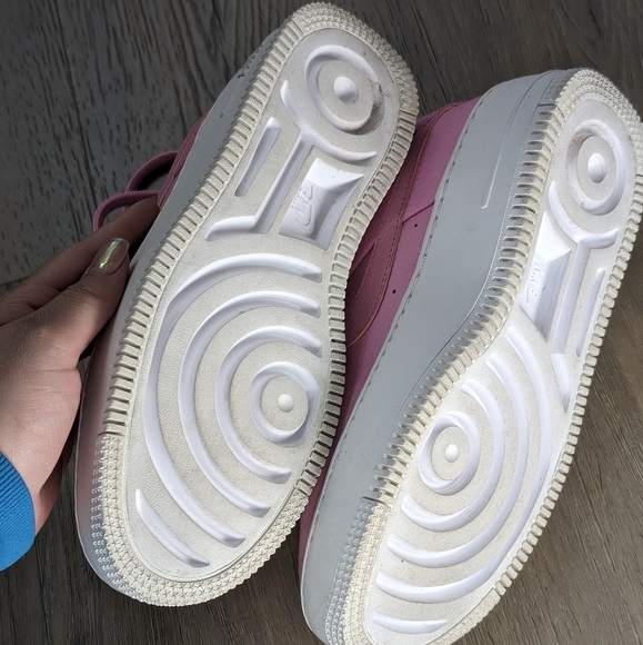 Pink Nike AF1 - Picture 3 of 4